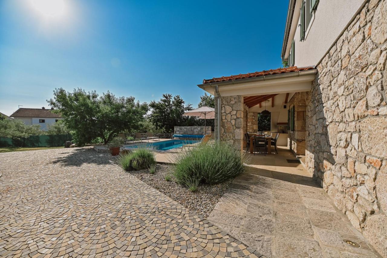Vila Stala Malinska Exteriér fotografie